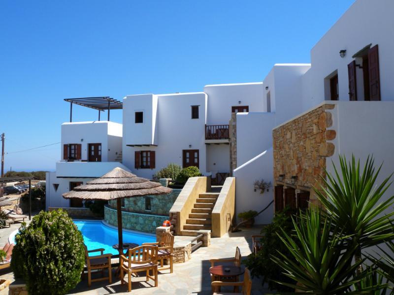 Kallisti Hotel Folegandros Town Exterior photo